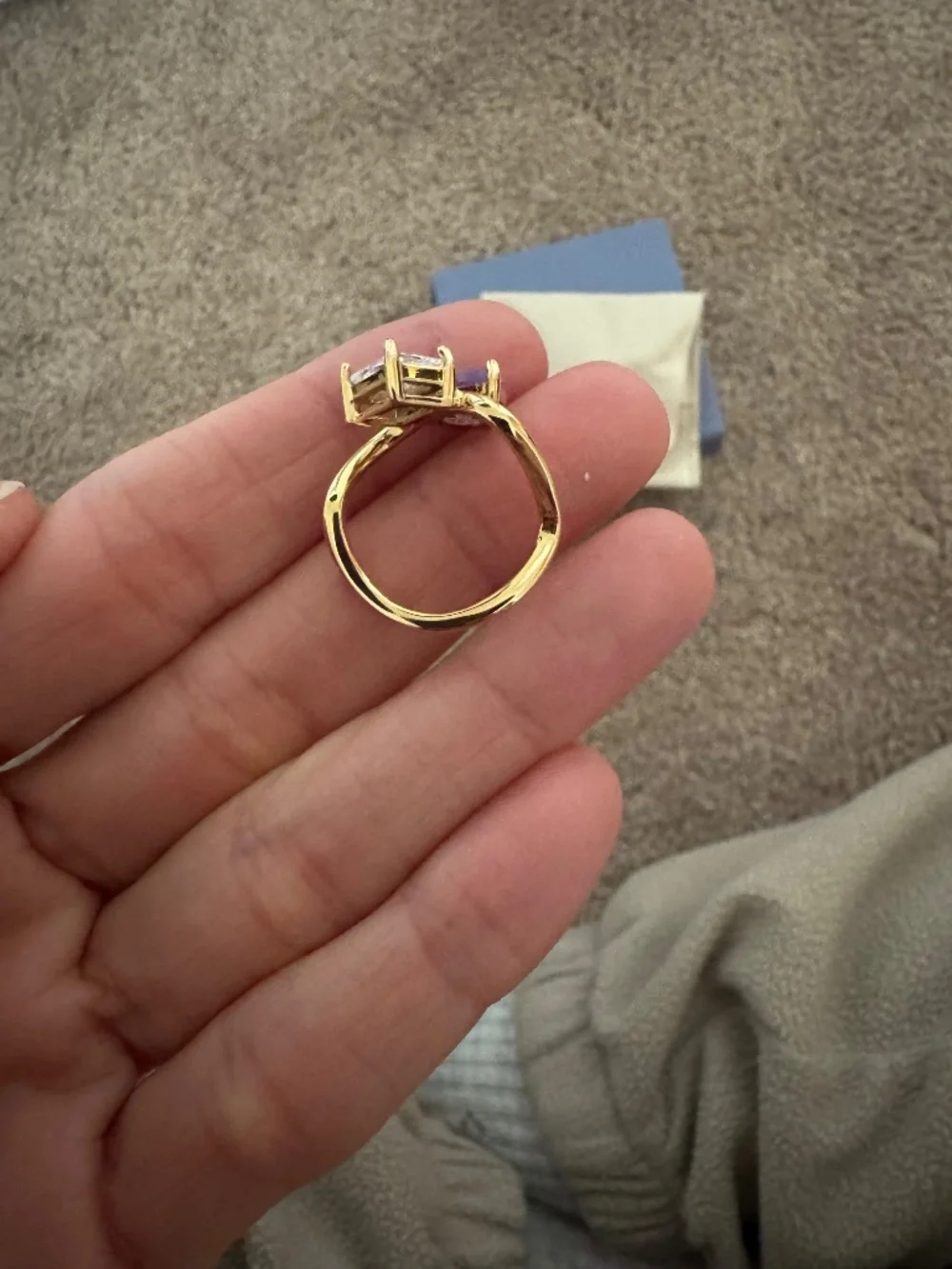 Ring - Picture 3 of 4